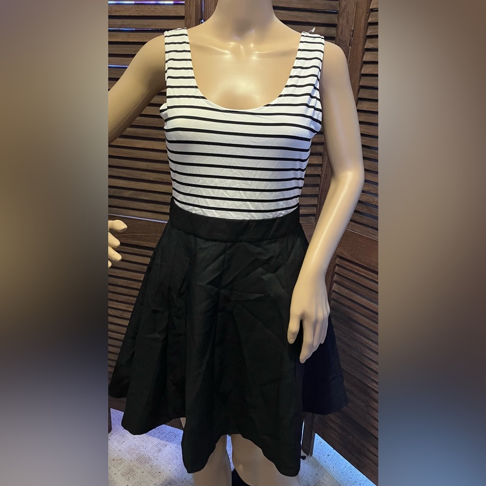 Omeya Wanshida dress